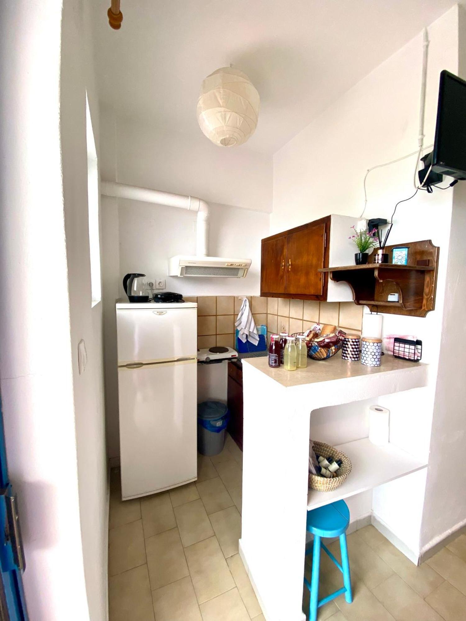 Alexandra Studios Néos Pírgos Eksteriør billede
